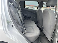 Chevrolet spark 1.0 16v ls 2010 | 71-ndz-6 - afbeelding 16 van  19