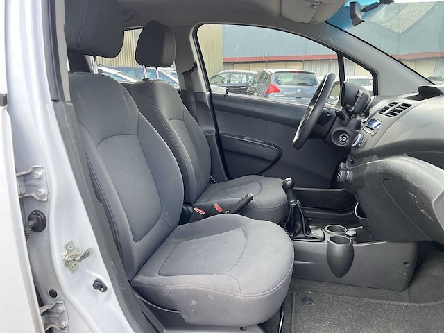 Chevrolet spark 1.0 16v ls 2010 | 71-ndz-6 - afbeelding 14 van  19
