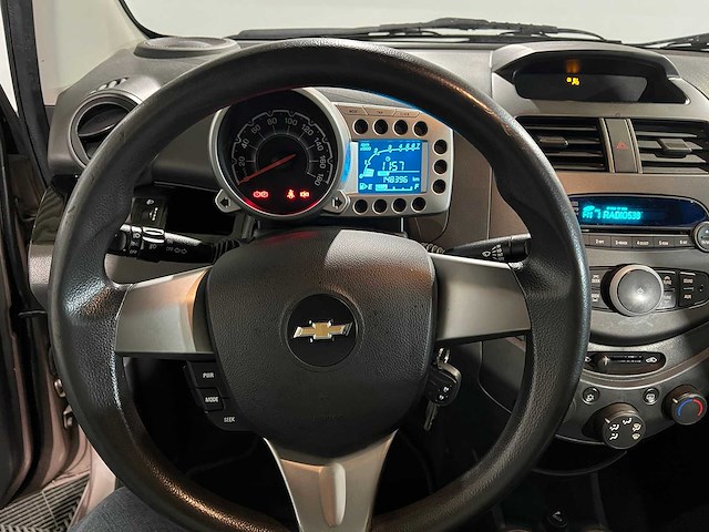Chevrolet spark 1.2 16v lt, j-323-fh - afbeelding 5 van  19