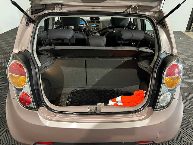 Chevrolet spark 1.2 16v lt, j-323-fh - afbeelding 13 van  19