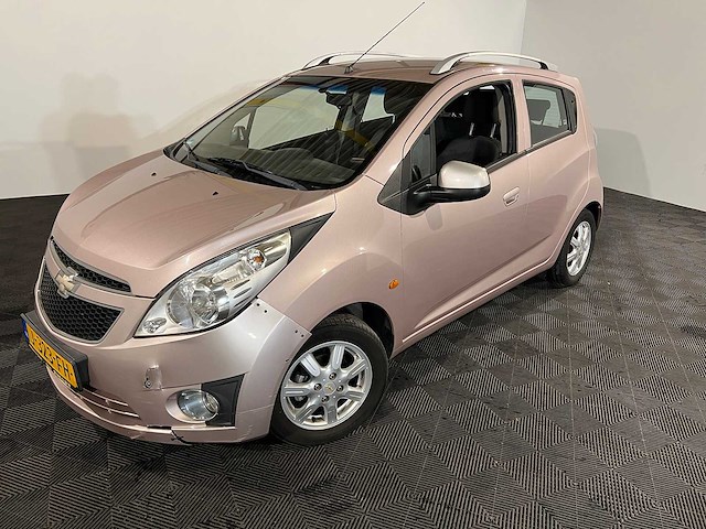 Chevrolet spark 1.2 16v lt, j-323-fh - afbeelding 1 van  19