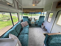 Chevrolet thor hurricane kampeerwagen 6.5 v8 intergraal camper p-687-zk - afbeelding 3 van  34