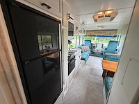 Chevrolet thor hurricane kampeerwagen 6.5 v8 intergraal camper p-687-zk - afbeelding 9 van  34