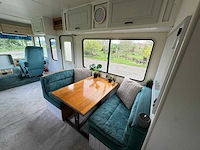 Chevrolet thor hurricane kampeerwagen 6.5 v8 intergraal camper p-687-zk - afbeelding 13 van  34