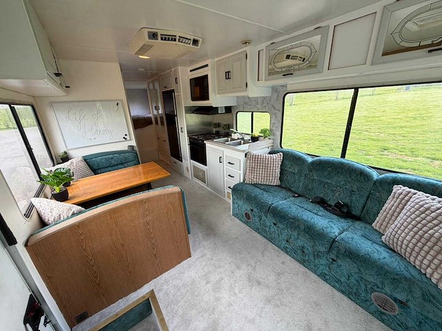 Chevrolet thor hurricane kampeerwagen 6.5 v8 intergraal camper p-687-zk - afbeelding 32 van  34