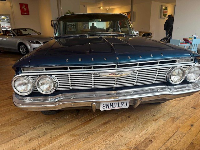 Chevrolet usa bel air 6.5l 400 v8 1961 coupe flattop - afbeelding 23 van  56