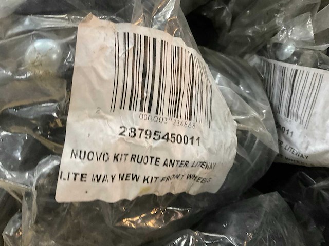 Chicco liteway partij kinderwagen voorwielen - afbeelding 2 van  6