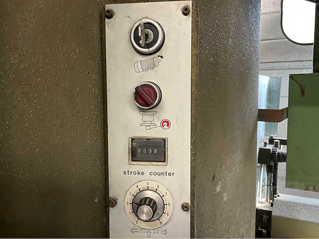 Chiesa hydraulische stanspers - afbeelding 4 van  16