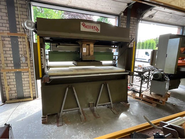 Chiesa hydraulische stanspers - afbeelding 1 van  16