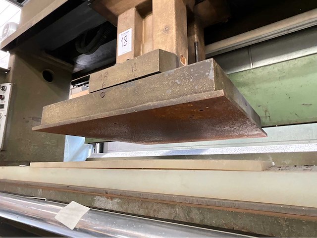 Chiesa hydraulische stanspers - afbeelding 16 van  16