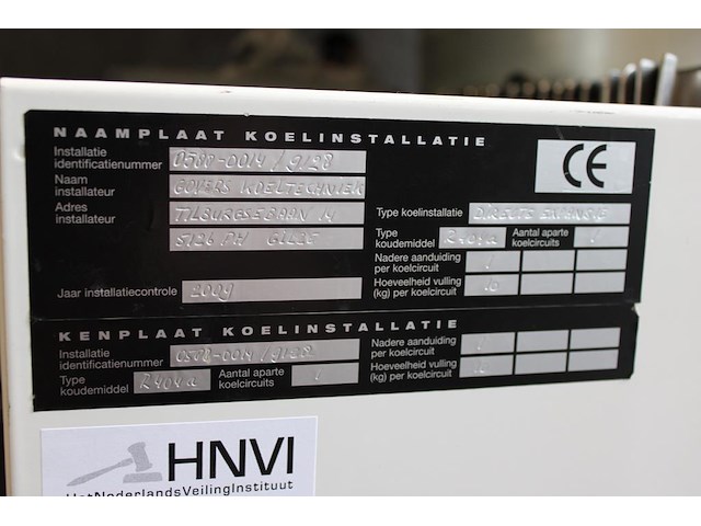 Chiller / glycol koelinstallatie t.b.v. gistingstanks. let op: kavel is onderdeel van combinatiekavel k001. onderdeel van combinatiekavel complete mini brouwerijopstelling bestaande uit brouwhuis, 8 gistingstanks (deels gevuld), bottellijn, pompen, warmtewisselaar, natte lijn etiketteermachine en chiller - afbeelding 3 van  4
