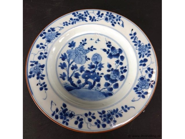 Chinees 18e eeuwse schotel qiang long - afbeelding 2 van  5