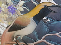 Chinees groot op zijde geschilderde voorstelling met paradijsvogels - afbeelding 4 van  5