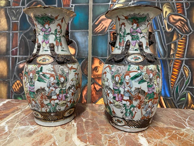 Chinees porselein (2x) - afbeelding 1 van  6