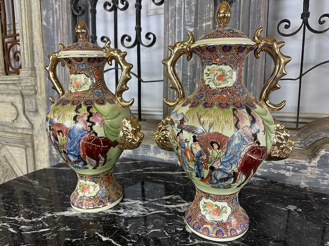 Chinees porselein (2x) - afbeelding 1 van  3