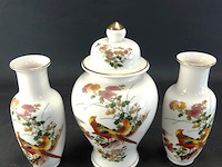 Chinees porseleinen kaststel - afbeelding 2 van  5