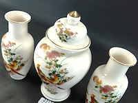 Chinees porseleinen kaststel - afbeelding 3 van  5