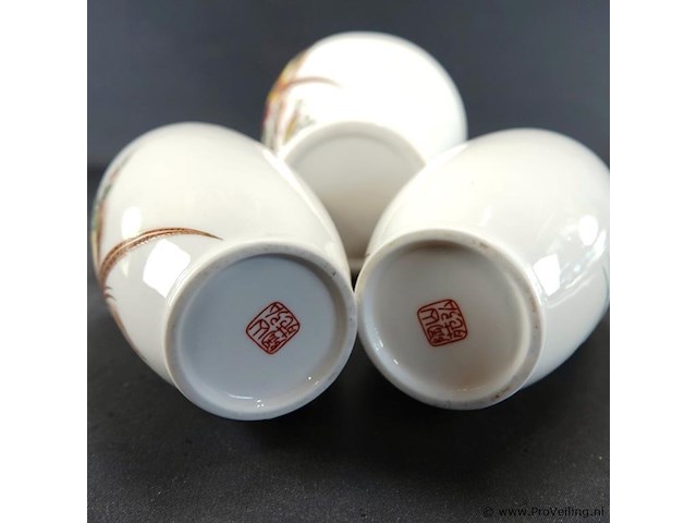 Chinees porseleinen kaststel - afbeelding 5 van  5