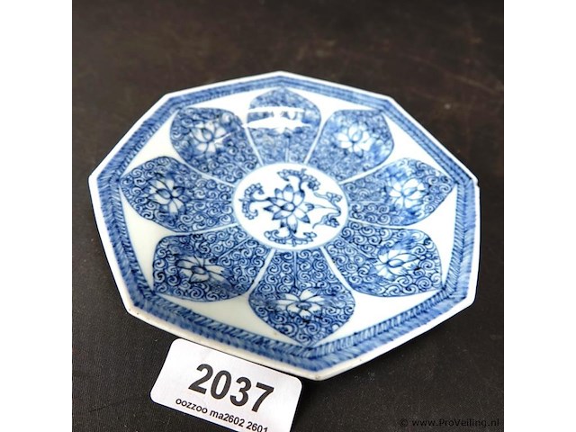 Chinese 18e eeuwse schotel kangxi - afbeelding 1 van  5