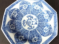 Chinese 18e eeuwse schotel kangxi - afbeelding 2 van  5
