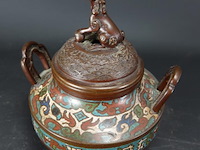 Chinese cloisonné wierookbrander, vermoedelijk uit de ming- of qing-dynastie. - afbeelding 2 van  5