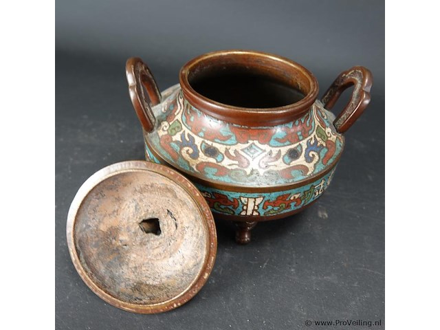 Chinese cloisonné wierookbrander, vermoedelijk uit de ming- of qing-dynastie. - afbeelding 4 van  5
