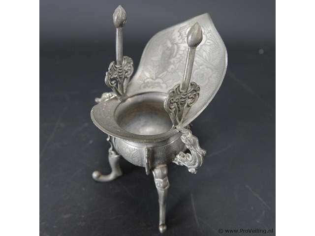 Chinese tinnen handwerk "jue" uit de quing dynastie, 2e helft 19e eeuw, makersmark op de achterkant - afbeelding 2 van  5