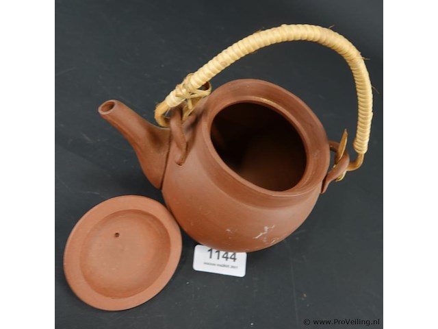 Chinese yixing theepot - afbeelding 3 van  5