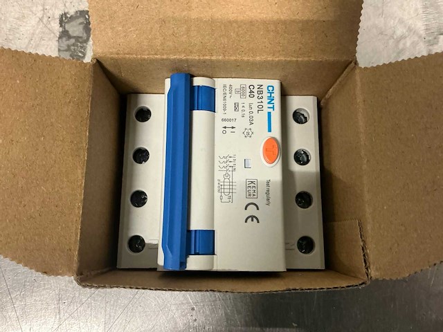 Chint aardlekautomaat 3-polig+nul 40a c-kar 30ma meterkast (6x) - afbeelding 2 van  4
