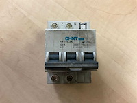 Chint dz47s-63 c63 aardlekautomaat (50x) - afbeelding 3 van  3