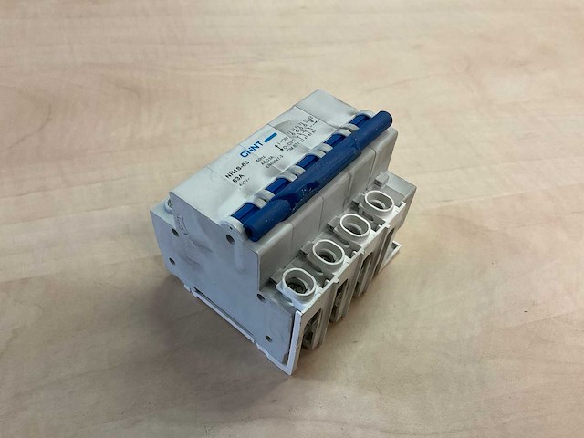 Chint nh1s-63 63a aardlekautomaat (48x) - afbeelding 3 van  4