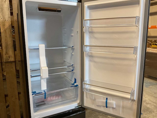 Chiq - cbm157lc - koel-vriescombinatie 157 liter - afbeelding 2 van  4