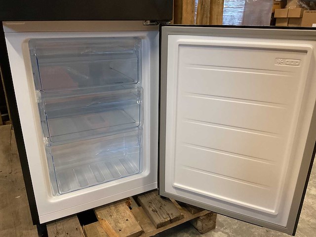 Chiq - cbm157lc - koel-vriescombinatie 157 liter - afbeelding 3 van  5