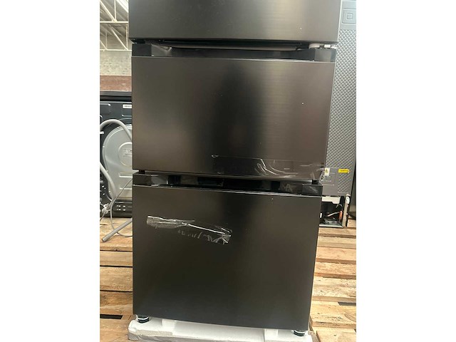 Chiq - cid282neibe - koel-vriescombinatie 282 liter - afbeelding 11 van  14