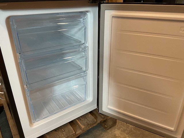 Chiq - fbm157l42 - koel-vriescombinatie 157 liter - afbeelding 2 van  5