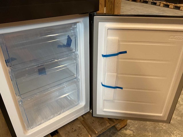 Chiq - fbm157l42 - koel-vriescombinatie 157 liter - afbeelding 3 van  6