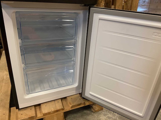 Chiq - fbm157l42 - koel-vriescombinatie 157 liter - afbeelding 3 van  5