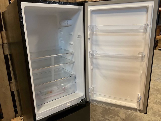 Chiq - fbm157l42 - koel-vriescombinatie 157 liter - afbeelding 2 van  4