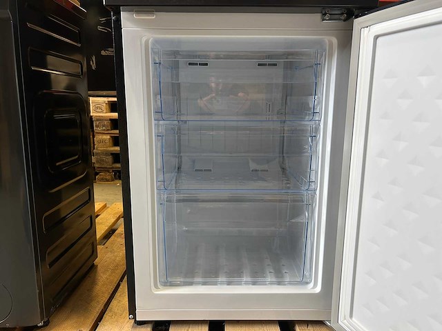 Chiq - fbm228ne4de - koel-vriescombinatie 231 liter - afbeelding 8 van  8