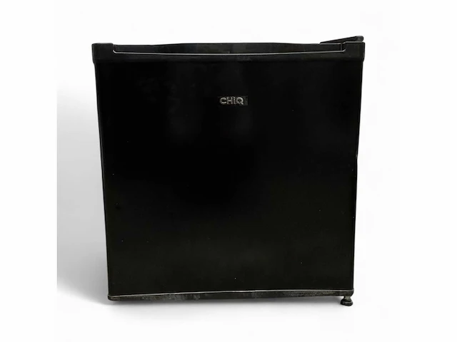 Chiq csd31d4e mini vriezer barmodelr 31 liter 39 db- zwart - afbeelding 2 van  4