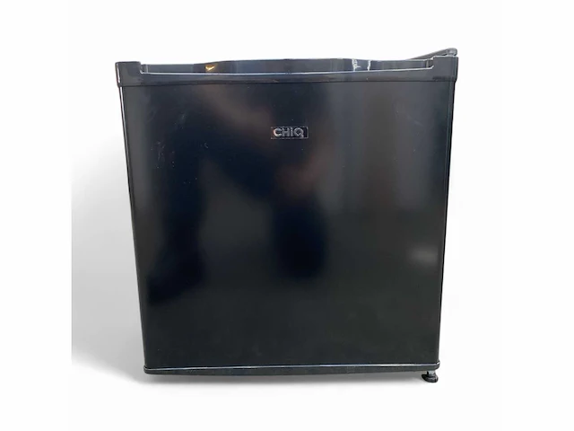 Chiq csd31d4e mini vriezer barmodelr 31 liter 39 db- zwart - afbeelding 1 van  5