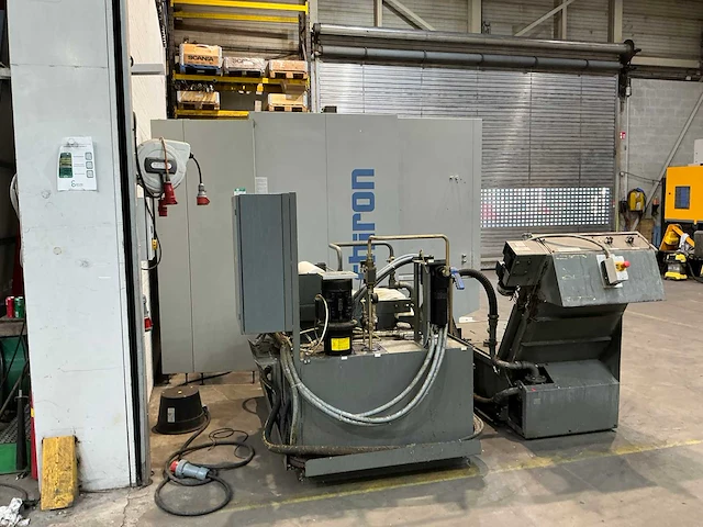 Chiron mill - 2005 - 2000 high-speed, 220-80 - universele freesmachine - afbeelding 13 van  21