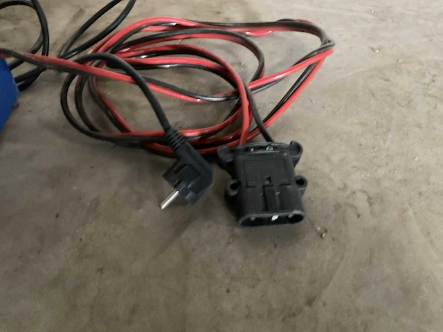 Chloride motive power acculader - afbeelding 3 van  3