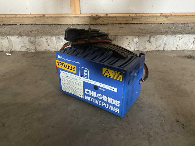 Chloride motive power acculader - afbeelding 1 van  5