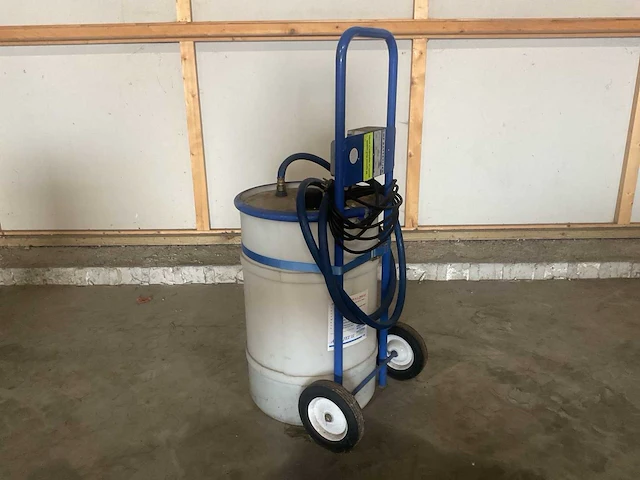 Chloride motive power aquajet ii bijvulsysteem tractiebatterijen - afbeelding 2 van  4