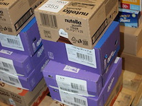 Chocolade koeken en repen w.o. milka oreo, milka daim, nutella biscuits en bueno. ca. 125 koeken / repen. t... - afbeelding 2 van  2