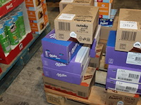 Chocolade koeken en repen w.o. milka oreo, milka daim, nutella biscuits en bueno. ca. 125 koeken / repen. t... - afbeelding 1 van  2