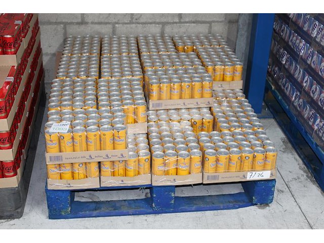 Chocomelk 648 blikken met tht 7-2026. bod is inclusief 97,20 euro statiegeldwaarde - afbeelding 1 van  2