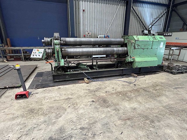 Chr. hausler maschinenfabrik - krma 2500x12 - plaatwals - afbeelding 1 van  25