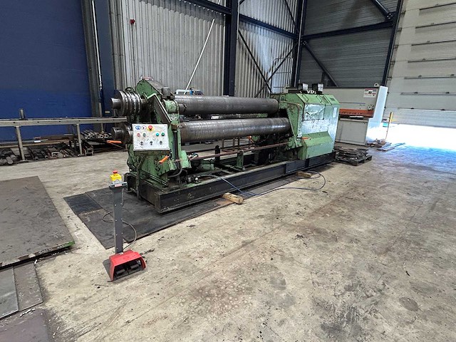 Chr. hausler maschinenfabrik - krma 2500x12 - plaatwals - afbeelding 25 van  25